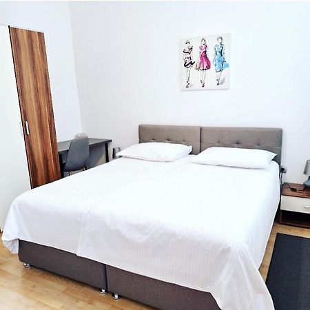 Apartment Ory 2 Between The Beach And City Center Pola Esterno foto
